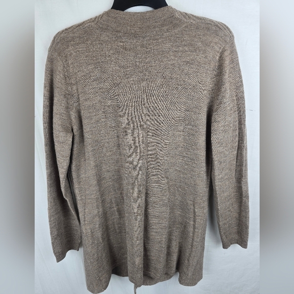 Cynthia Rowley Elegant Tan Women's Merino Wool Cardigan Sweater with Buckle Sz L - Picture 10 of 14